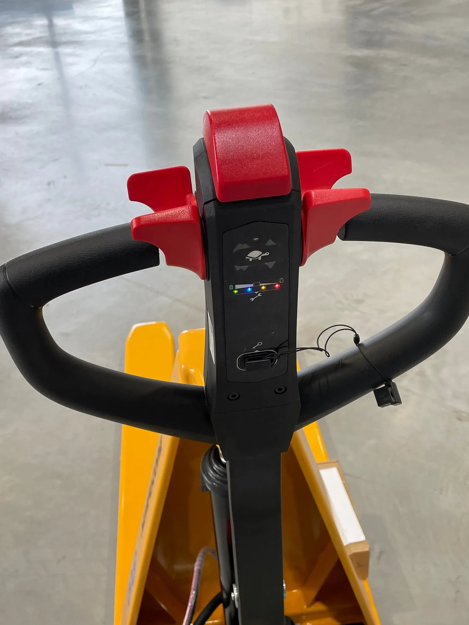 Silverstone saxlyft med elektrisk drivning samt lyft FE1056 bild 5